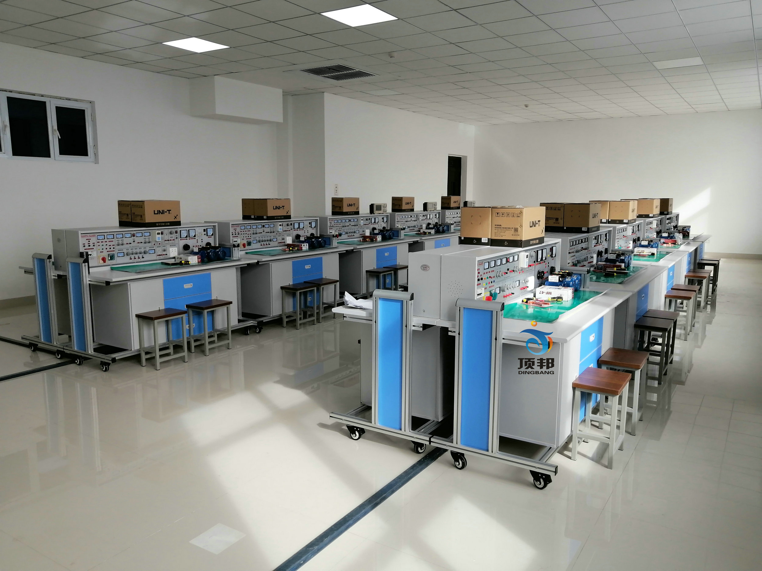 ͨ��������늹������ό�(sh��)�(y��n)���O(sh��)��(��ֱ��늙C(j��)��������{(di��o))