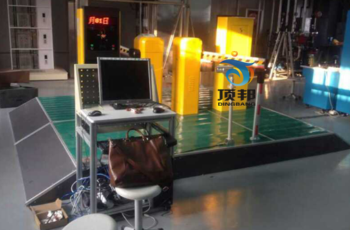 ͣ܇(ch��)��(ch��ng)����ϵ�y(t��ng)��(sh��)Ӗ(x��n)�b��