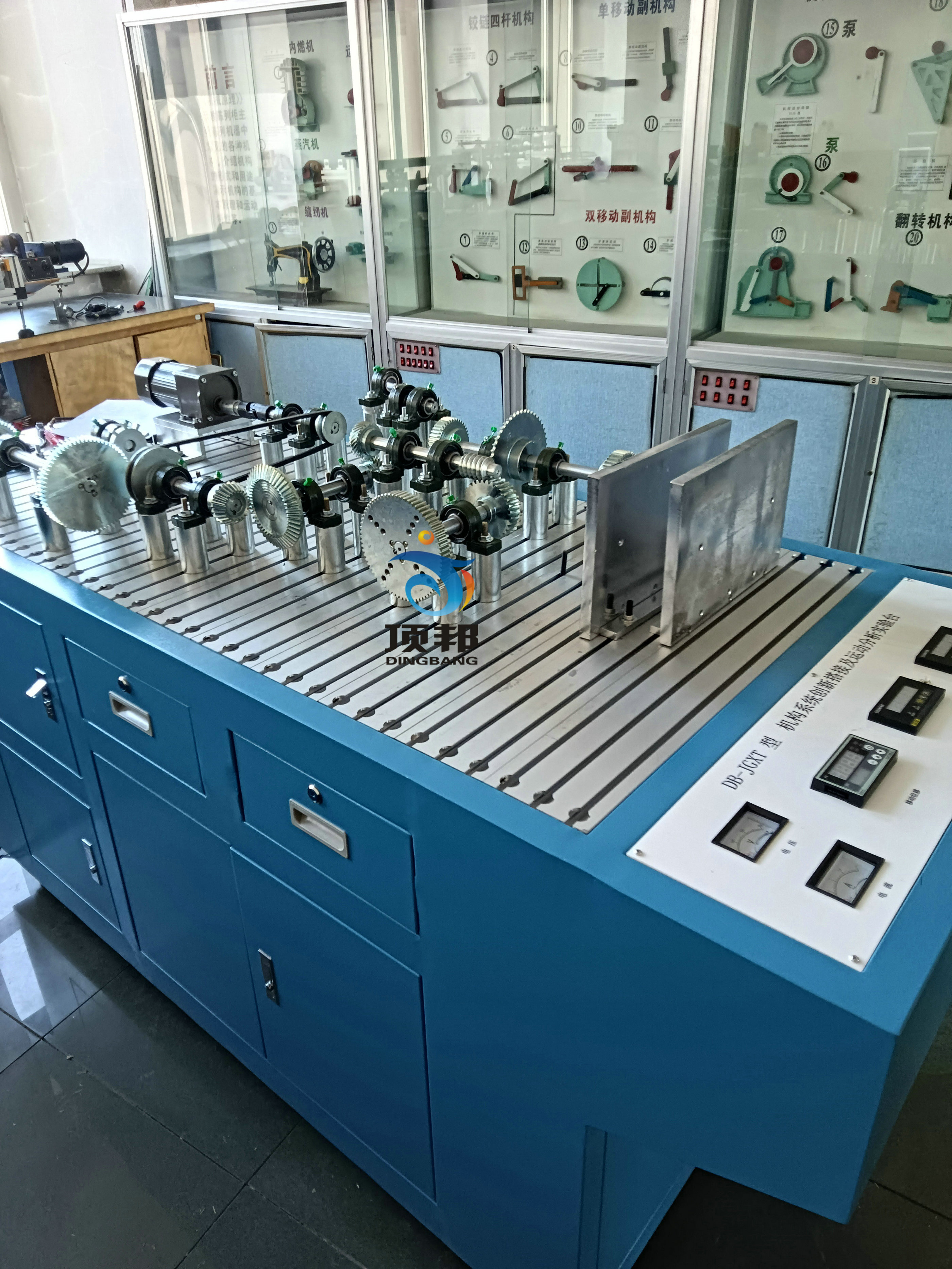 機(jī)構(gòu)系統(tǒng)搭接與測(cè)試實(shí)驗(yàn)臺(tái)