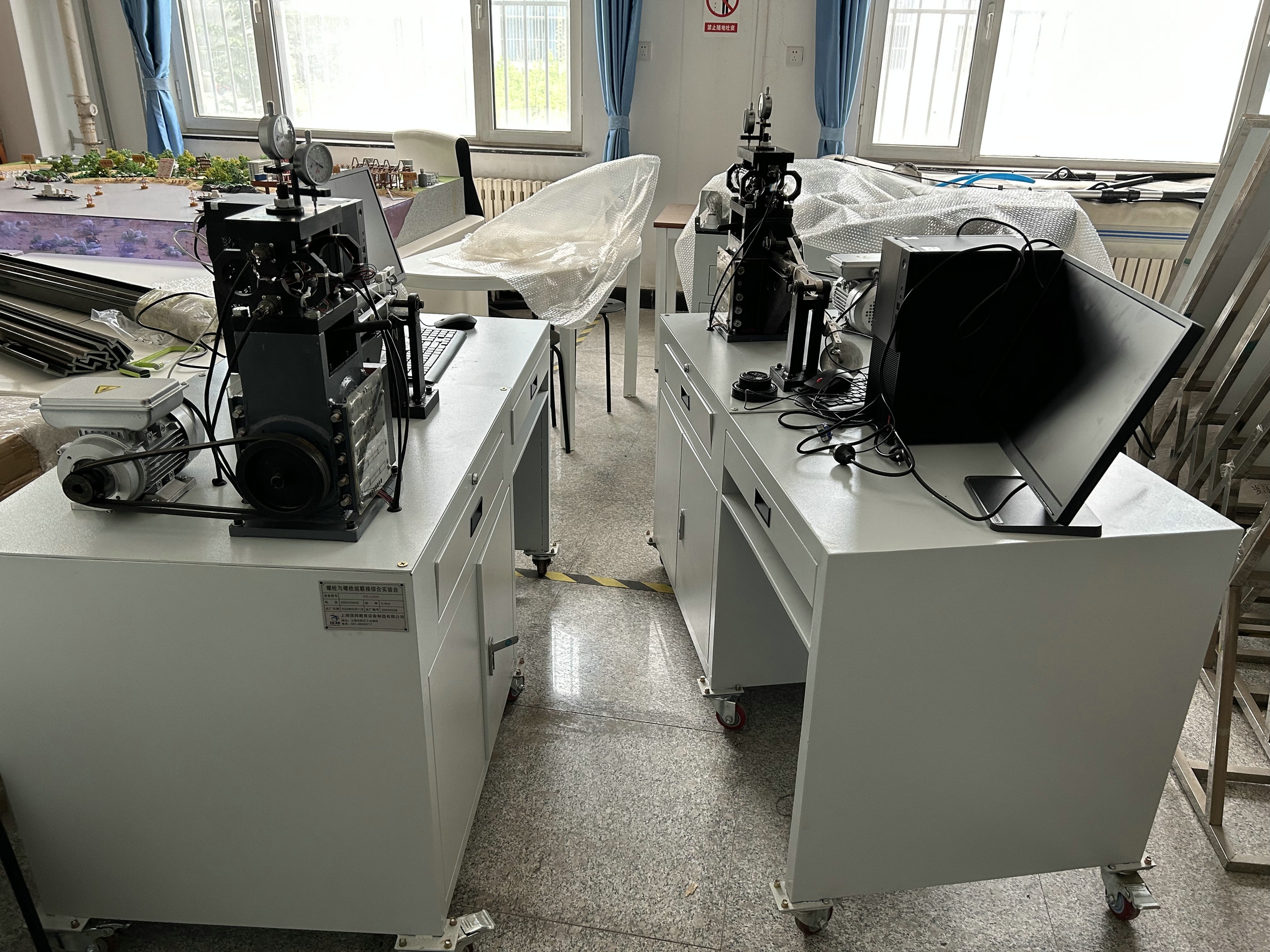 螺栓與螺栓組聯(lián)接綜合實驗臺