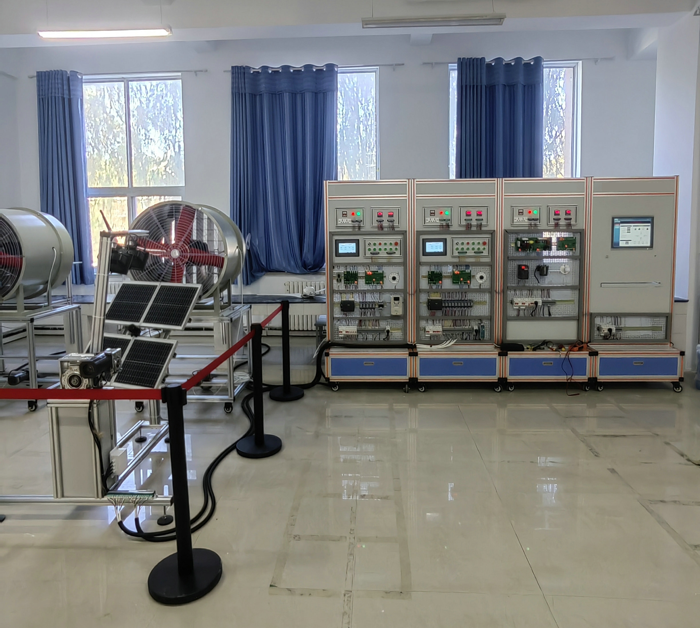 風光互補發(fā)電實訓系統(tǒng)