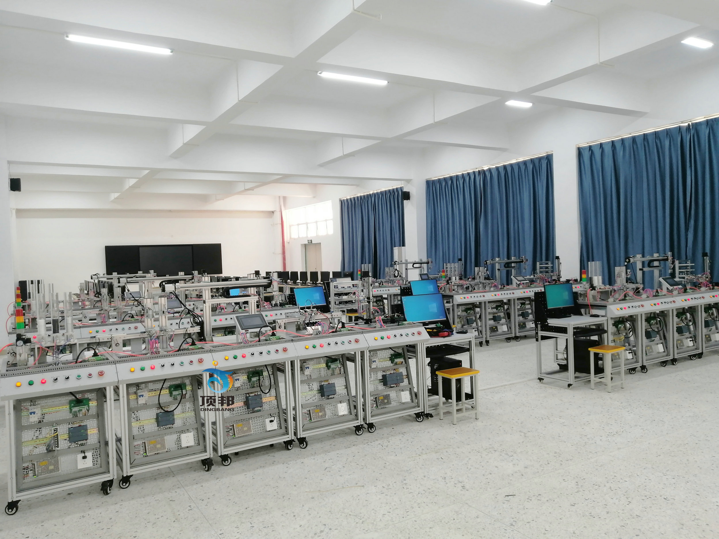 創(chuàng)新模塊化自動(dòng)生產(chǎn)線實(shí)訓(xùn)系統(tǒng)