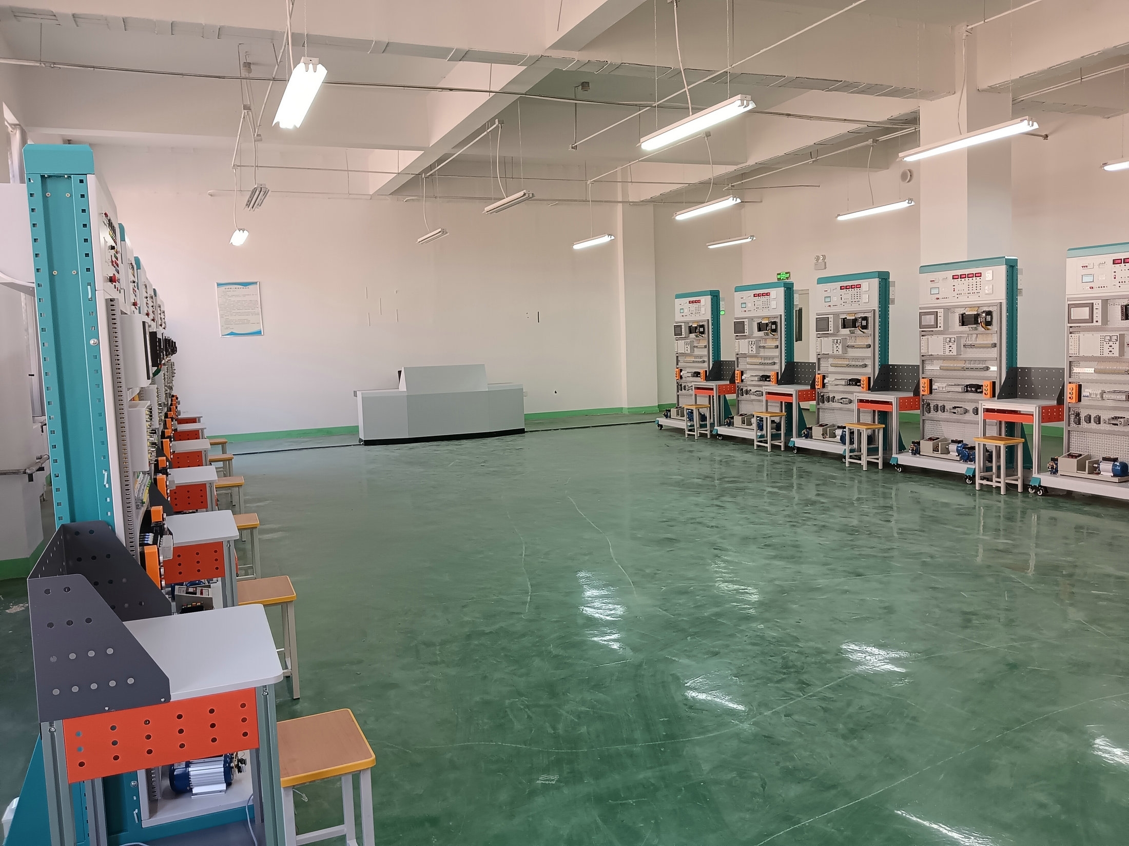 PLC���g��Ӗ�b��