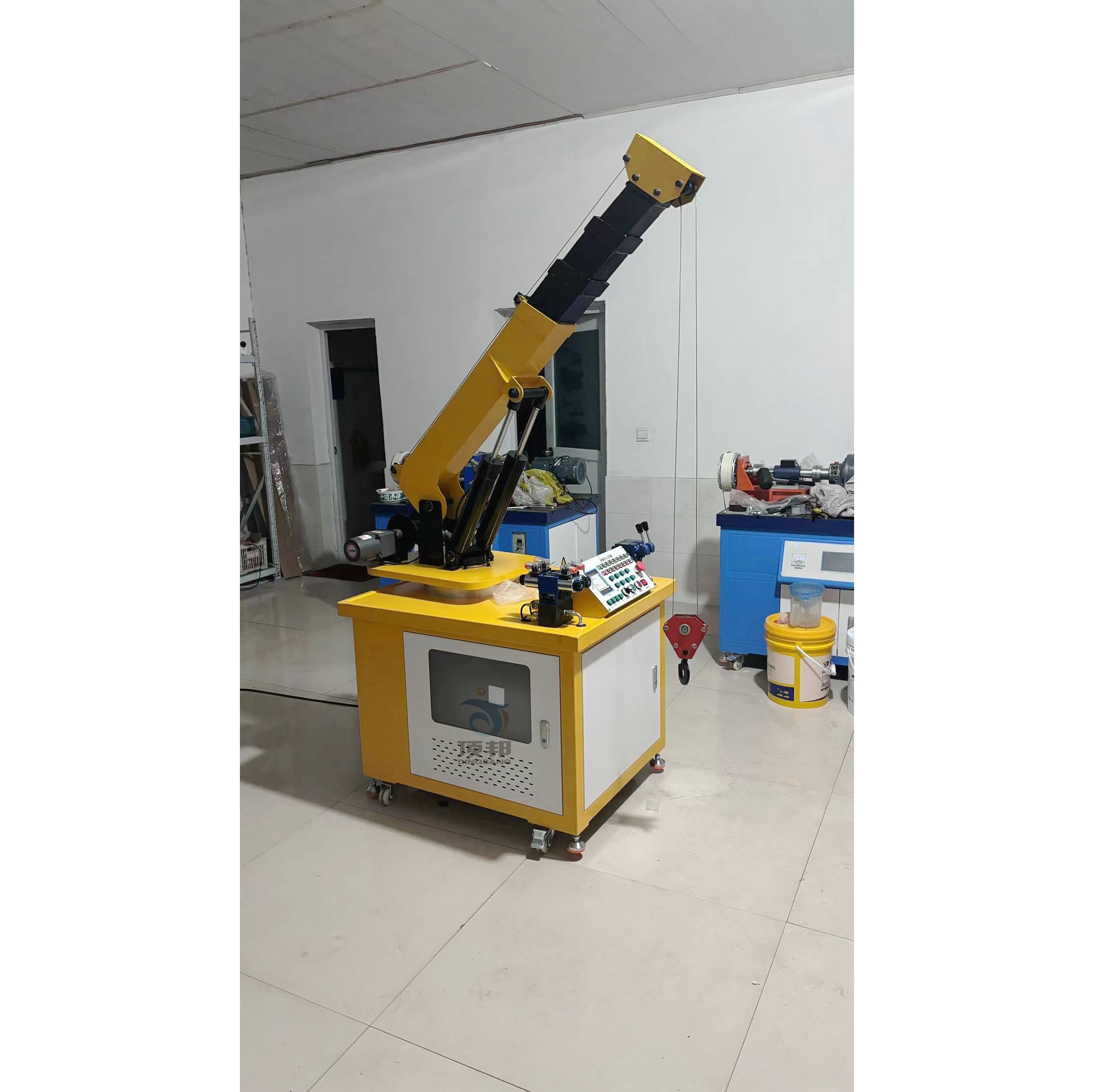 起重機(jī)實(shí)訓(xùn)裝置