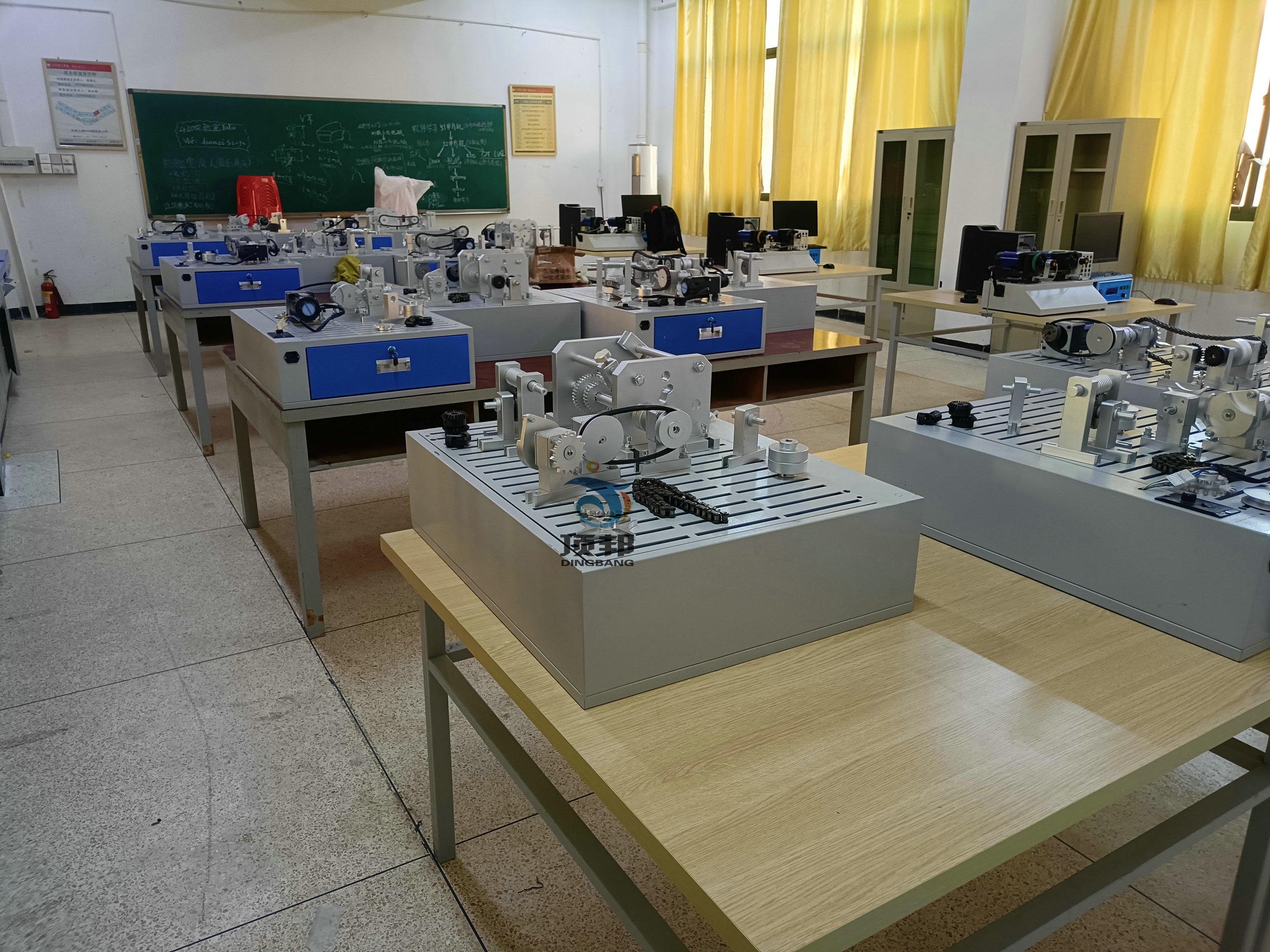 ��yʽ�C(j��)еϵ�y(t��ng)����(d��ng)��(chu��ng)�½M���O(sh��)Ӌ(j��)��(sh��)�(y��n)�_(t��i)