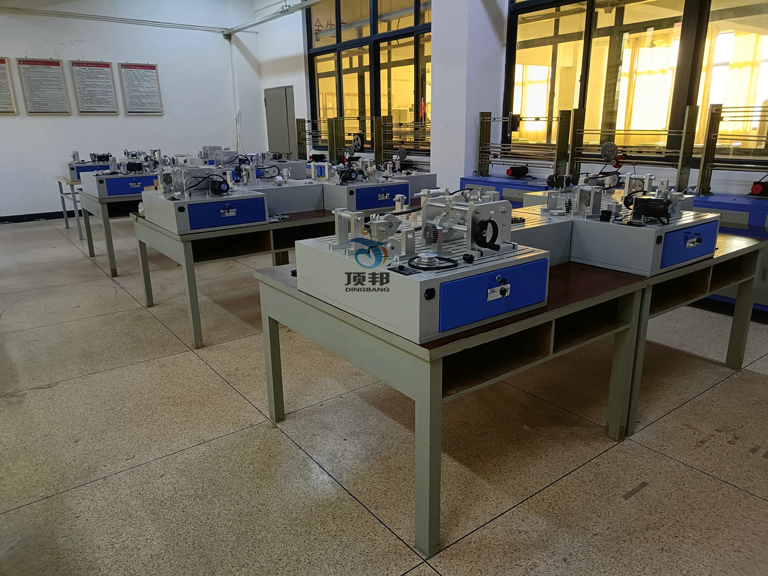 ��yʽ�C(j��)еϵ�y(t��ng)����(d��ng)��(chu��ng)�½M���O(sh��)Ӌ(j��)��(sh��)�(y��n)�_(t��i)