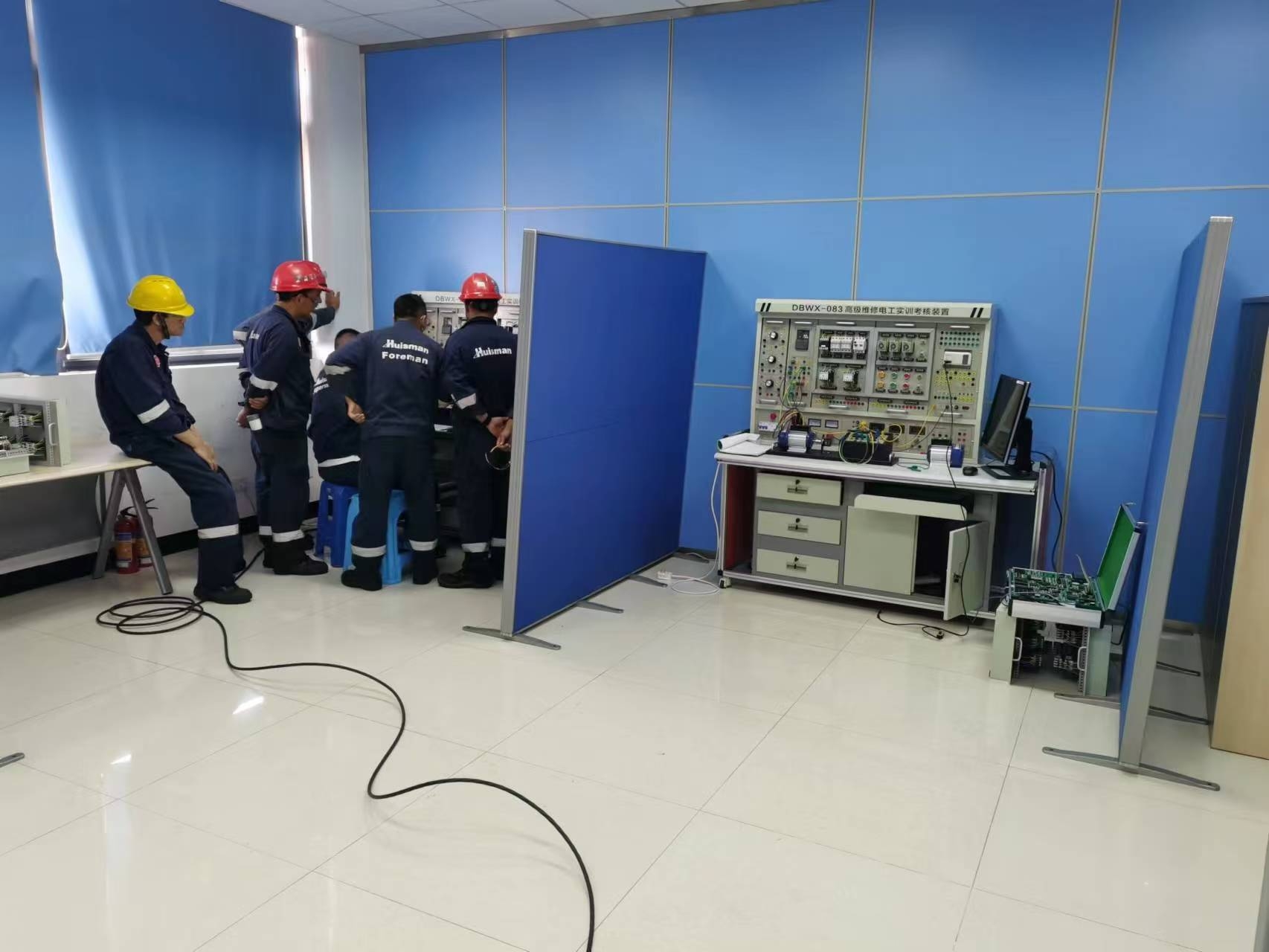 高級維修電工實訓考核裝置