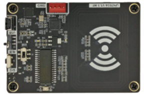 ���x����